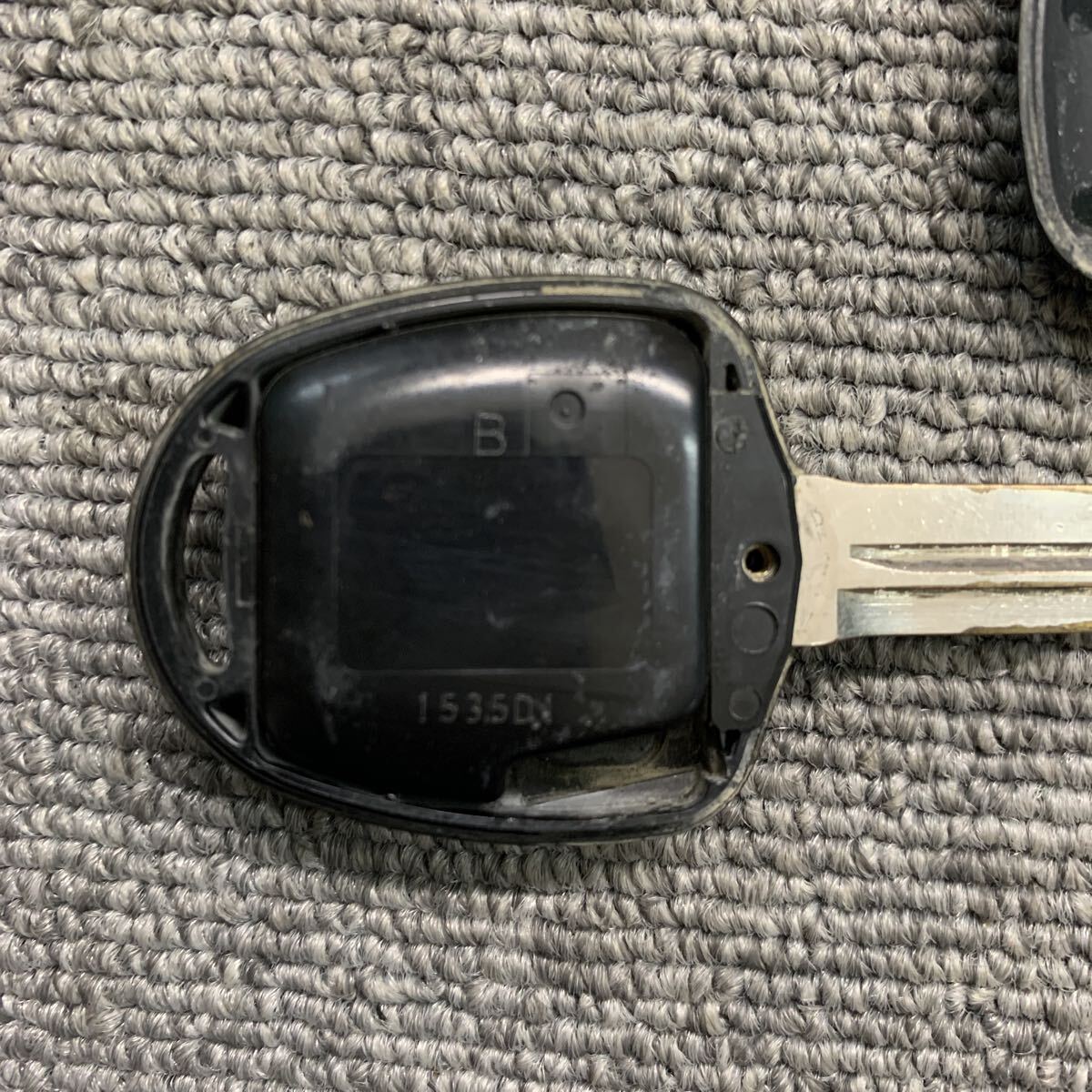 トッポ　ekワゴン等 三菱　純正　キーレス　リモコン　鍵　 2ボタン　刻印B 動作確認(rèn)済　クリック感有　赤ランプ　G299