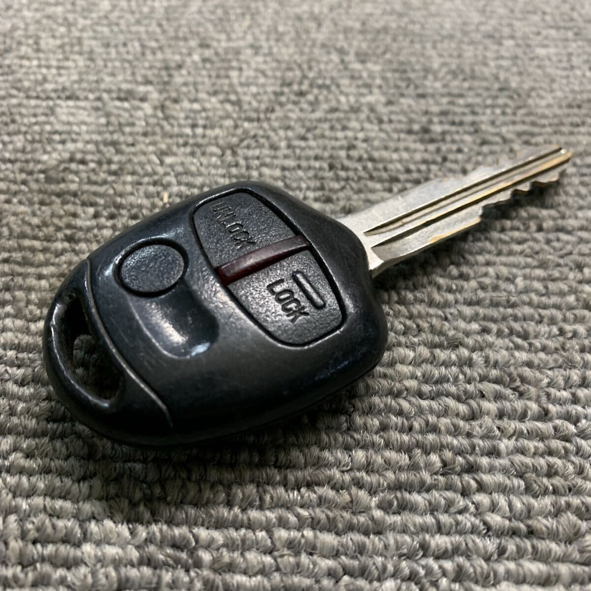 ekワゴン オッティ等　三菱　純正　キーレス　リモコン　鍵　 3ボタン　刻印O 動(dòng)作確認(rèn)済　赤ランプ　クリック感有　G708