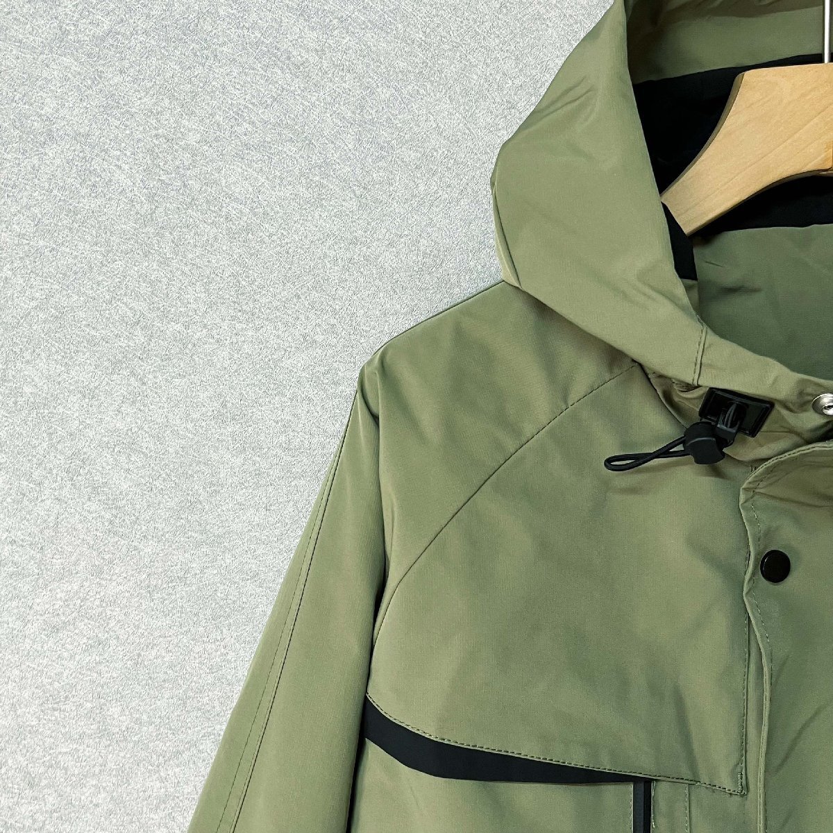 人気?ジャケット 定価6萬◆Emmauela?イタリア?ミラノ発◆上質(zhì) 通気 防風 フード付き シンプル 多機能 アウター ブルゾン 山登り 春秋2XL