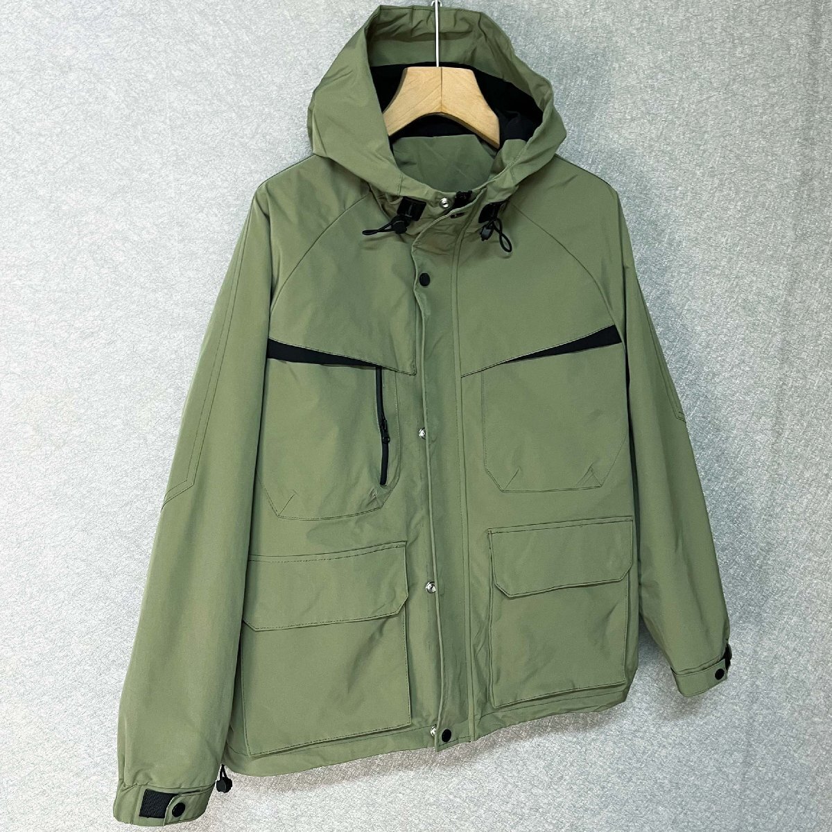 人気?ジャケット 定価6萬◆Emmauela?イタリア?ミラノ発◆上質(zhì) 通気 防風 フード付き シンプル 多機能 アウター ブルゾン 山登り 春秋2XL