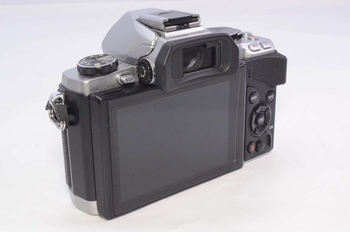 OLYMPUS OM-D E-M10 ボディ #2509110A