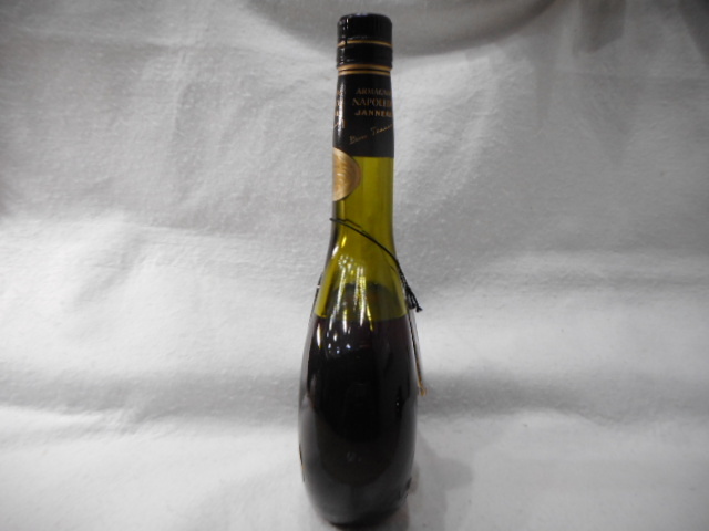 ◇古酒　洋酒　ARMAGNAC NAPOLEON JANNEAU アルマニャック ナポレオン ジャノー ブランデー　700ml 40%　未開栓　箱無(wú)し　