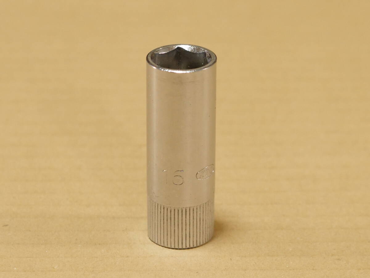 KTC 16 mm 差込角 12.7 mm 1/2 inch 6角 プラグ レンチ ソケット 旧ロゴ B35P-16H 検) B3A-16P B3A-16SP TONE トネ 4P-16 3P-16S_画像1
