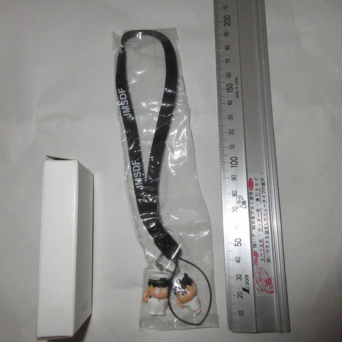 新品 防衛庁 JMSDF Japan Maritime Self-Defense Force 海上自衛隊 制服 フィギュア 限定 非売品 ストラップ ジェイエムエスディーエフ_画像3