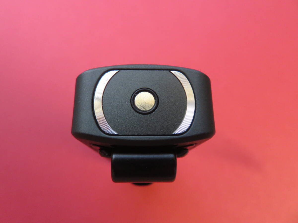 OLIGHT　Arkfeld Ultra　オリーブグレー　晝白色CW　美品