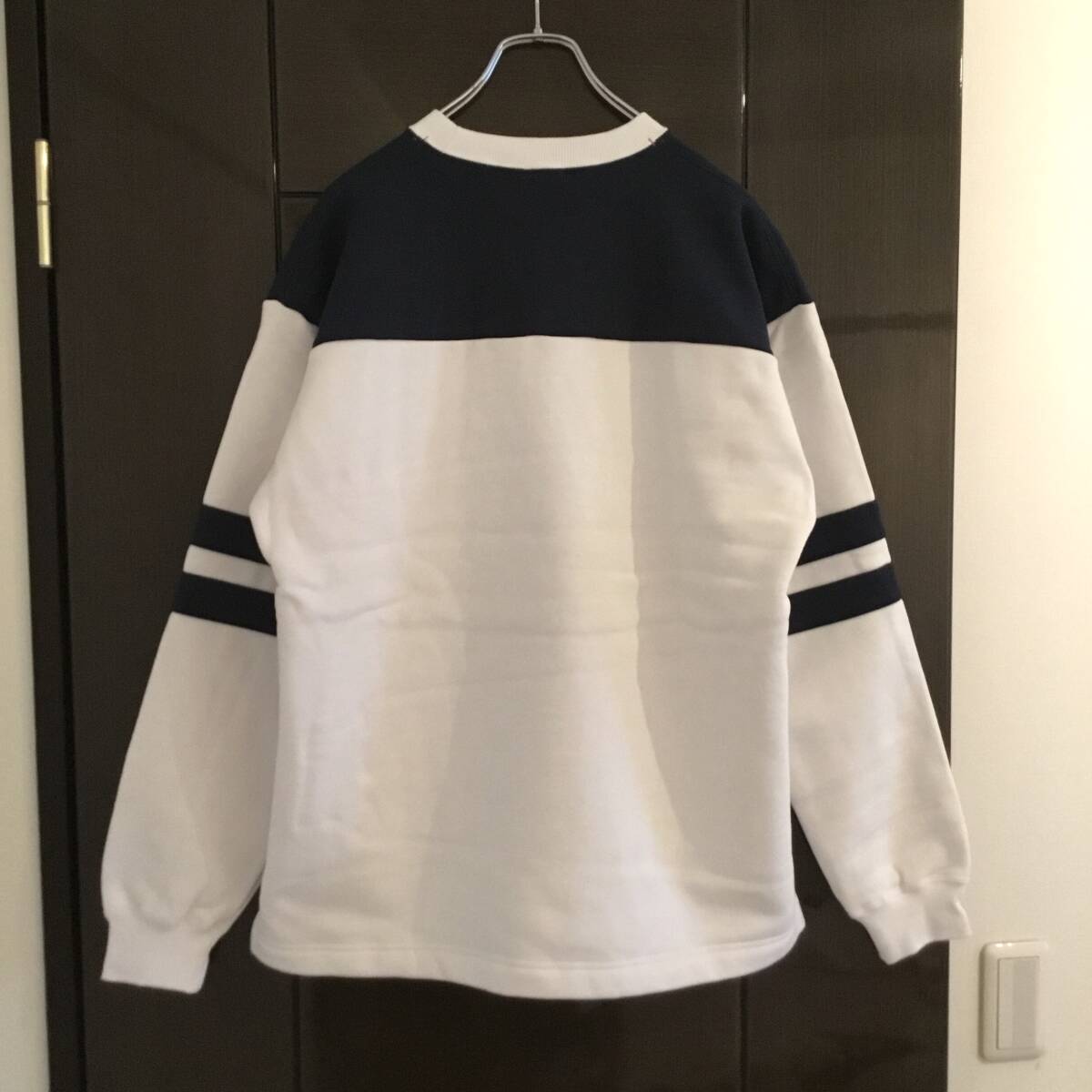 新品 チャンピオン スウェット Lサイズ C3-N023 裏起毛 フットボール ナンバリング 秋冬 定価10,780円 トレーナー クルーネック_画像6