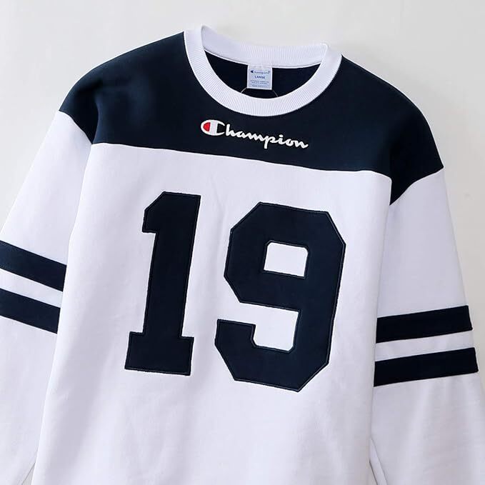 新品 チャンピオン スウェット Lサイズ C3-N023 裏起毛 フットボール ナンバリング 秋冬 定価10,780円 トレーナー クルーネック_画像2