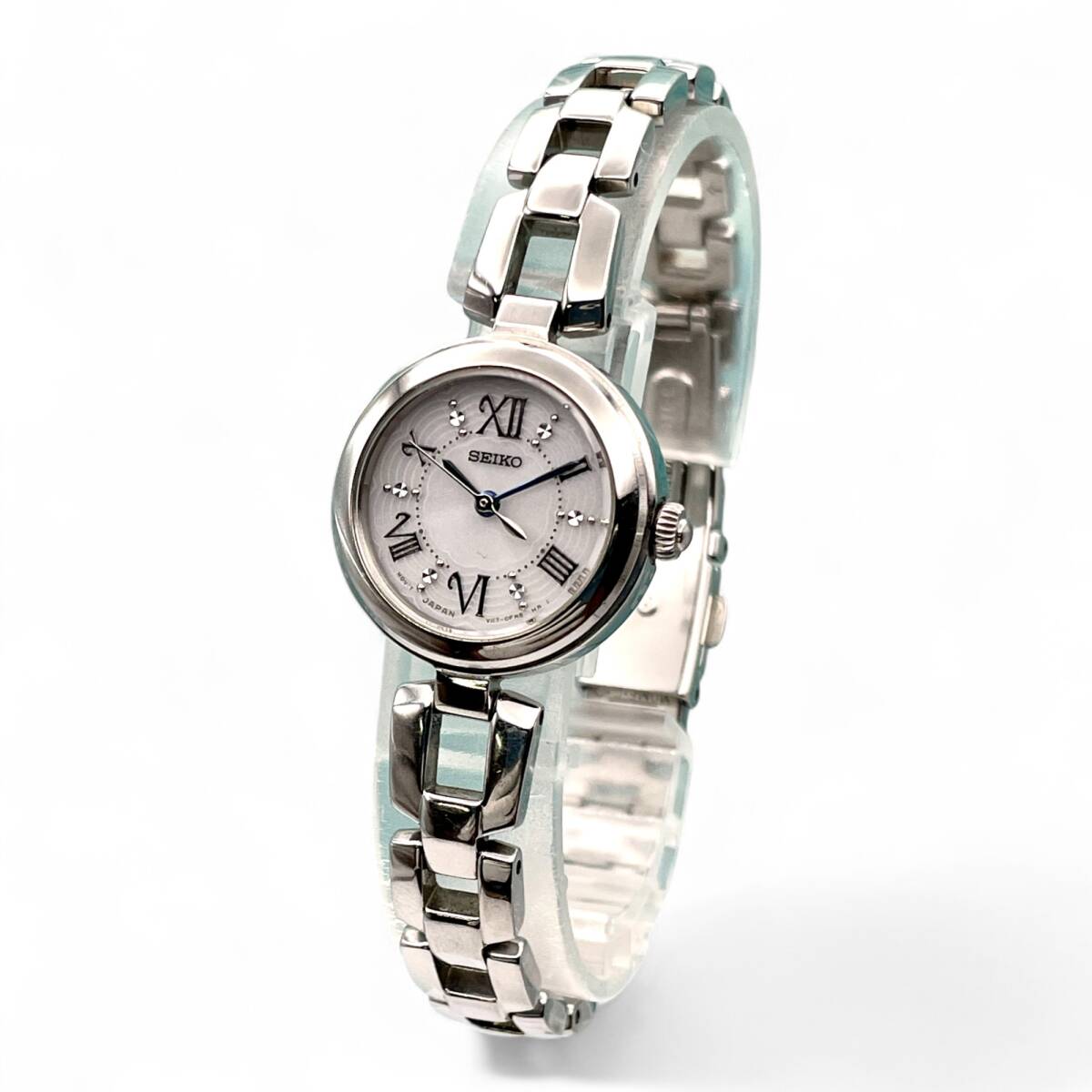 SEIKO ソーラークォーツ腕時計 ステンレス V117-0CT0 レディース 美品 稼働 SEIKO セイコー V117-0CT0 レディース ソーラー