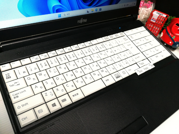 COREi5-8365U SSD256GB搭載　最短當日発送☆Windows11☆wo　即決/4GB/Office2021/HDMI搭載☆02