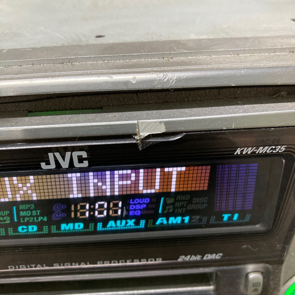 AV9-315 激安 カーステレオ JVC KW-MC35 KW-MC35-S AUX FM/AM CD プレーヤー 本体のみ 簡易動作確認済み 中古現状品_画像3
