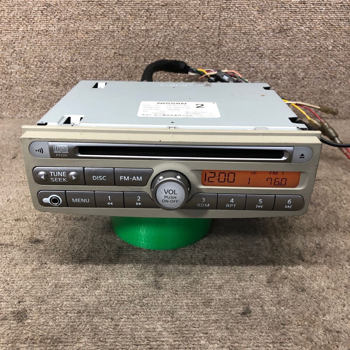 AV9-652 激安 カーステレオ NISSAN 28185 CT40A CQ-JN8702AD 206894 CDプレーヤー FM/AM オーディオ 簡易動作確認済み 中古現状品_画像2
