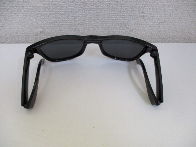 折りたたみ偏光グラス ブラックレンズVer. ケース付き 中古品 激安1円スタート_画像8