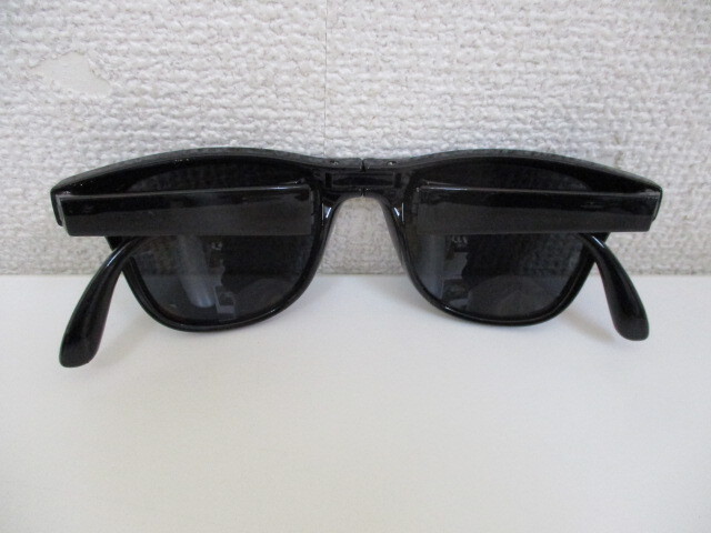 折りたたみ偏光グラス ブラックレンズVer. ケース付き 中古品 激安1円スタート_画像7