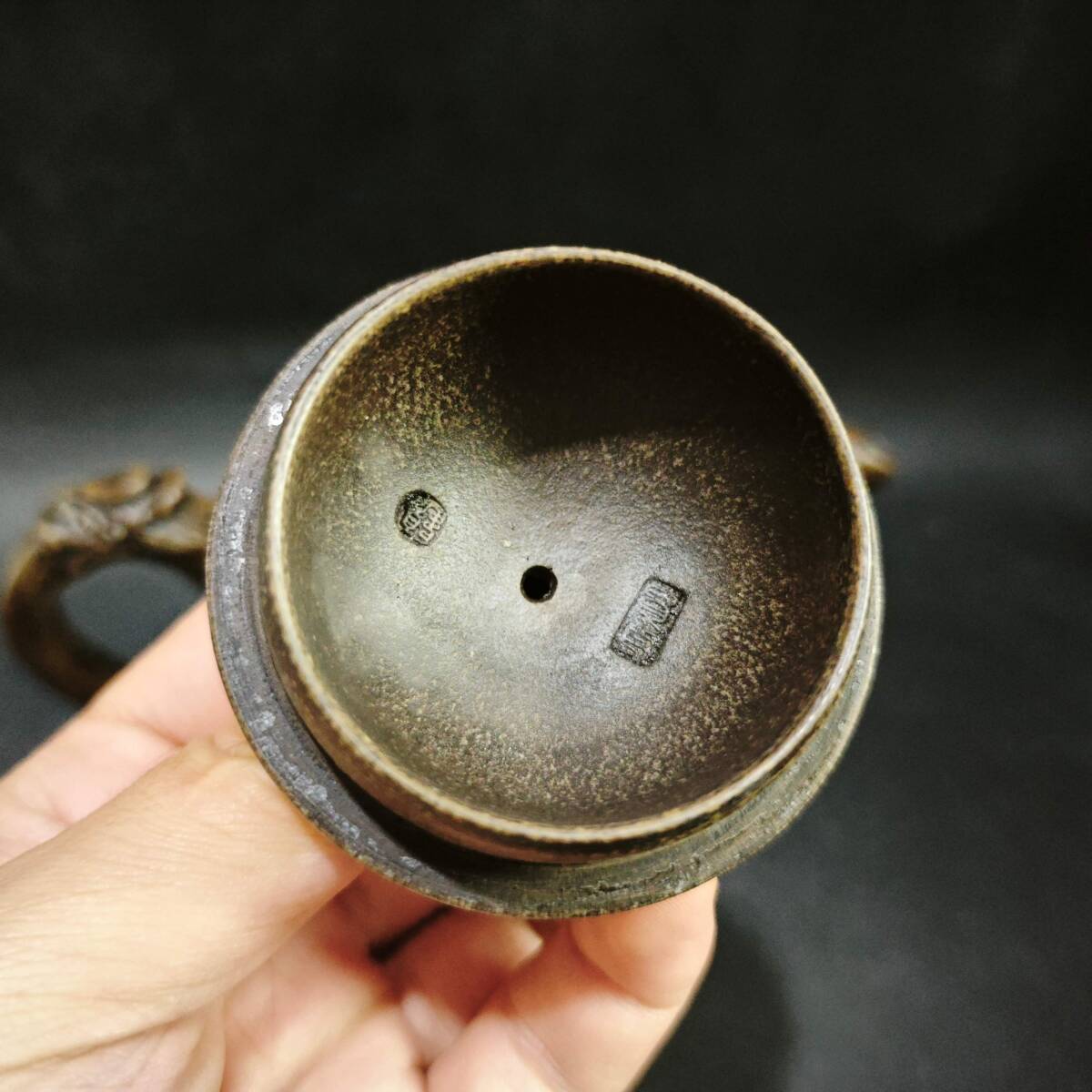 【超珍館蔵】紫砂壺 長城壺 顧景舟款 古銅泥 茶具 茶道品 置物 賞物 古賞物 古董品 古美術品 時代物 旧家蔵出 稀少珍蔵品