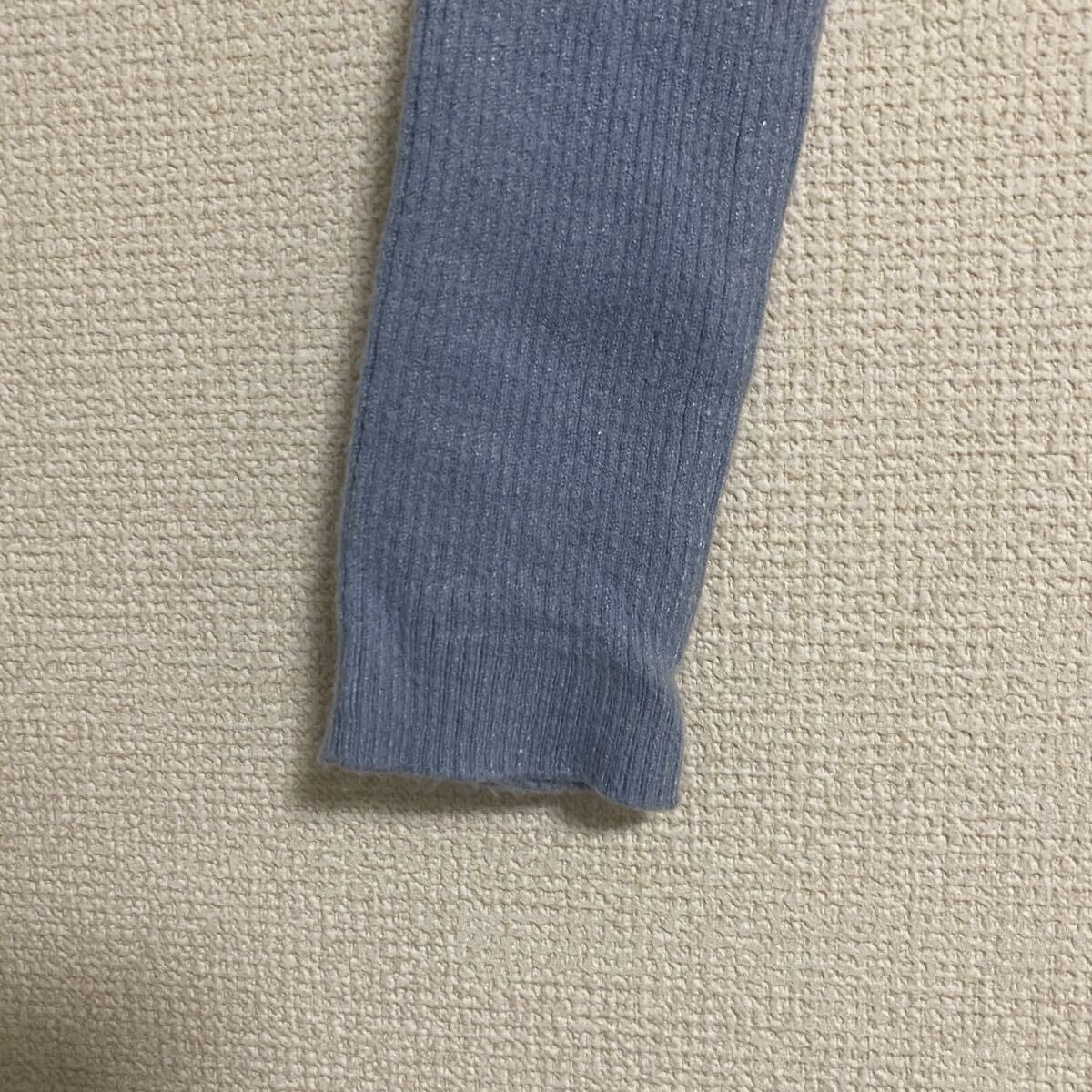 ZARA トップス ブルー リブ ニット ショート丈 水色 ラウンドネック 長袖 ストレッチ セーター_画像3