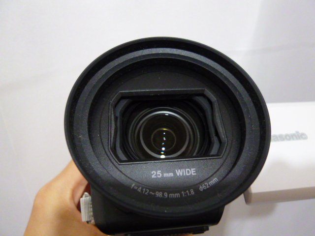 Panasonic パナソニック HC-VX3 デジタル 4K ビデオカメラ SDカード付き ホワイト