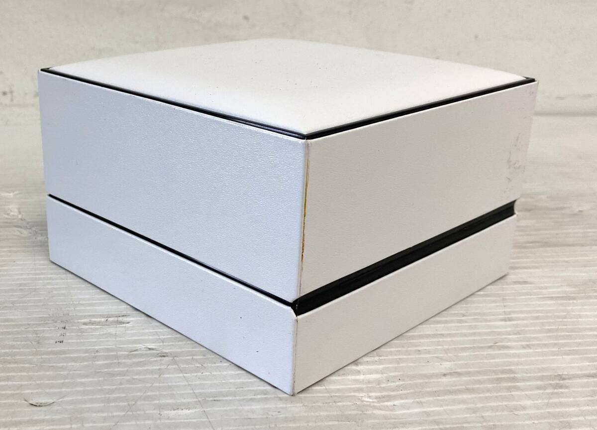 ★☆【1円スタート】純正 CHANEL シャネル 時(shí)計(jì)ケース ホワイト 箱 BOX ウォッチケース 內(nèi)箱 アクセサリーケース と93☆★