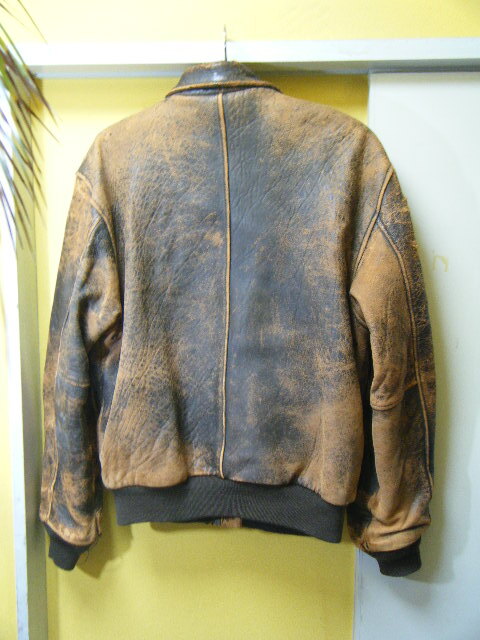 BE2 激レア！AVIREX/ アヴィレックス / A-2 / フライトジャケット / ITALY LIRA 羊革 刺繍 ビンテージ ミリタリー★送料一律1400円_画像2