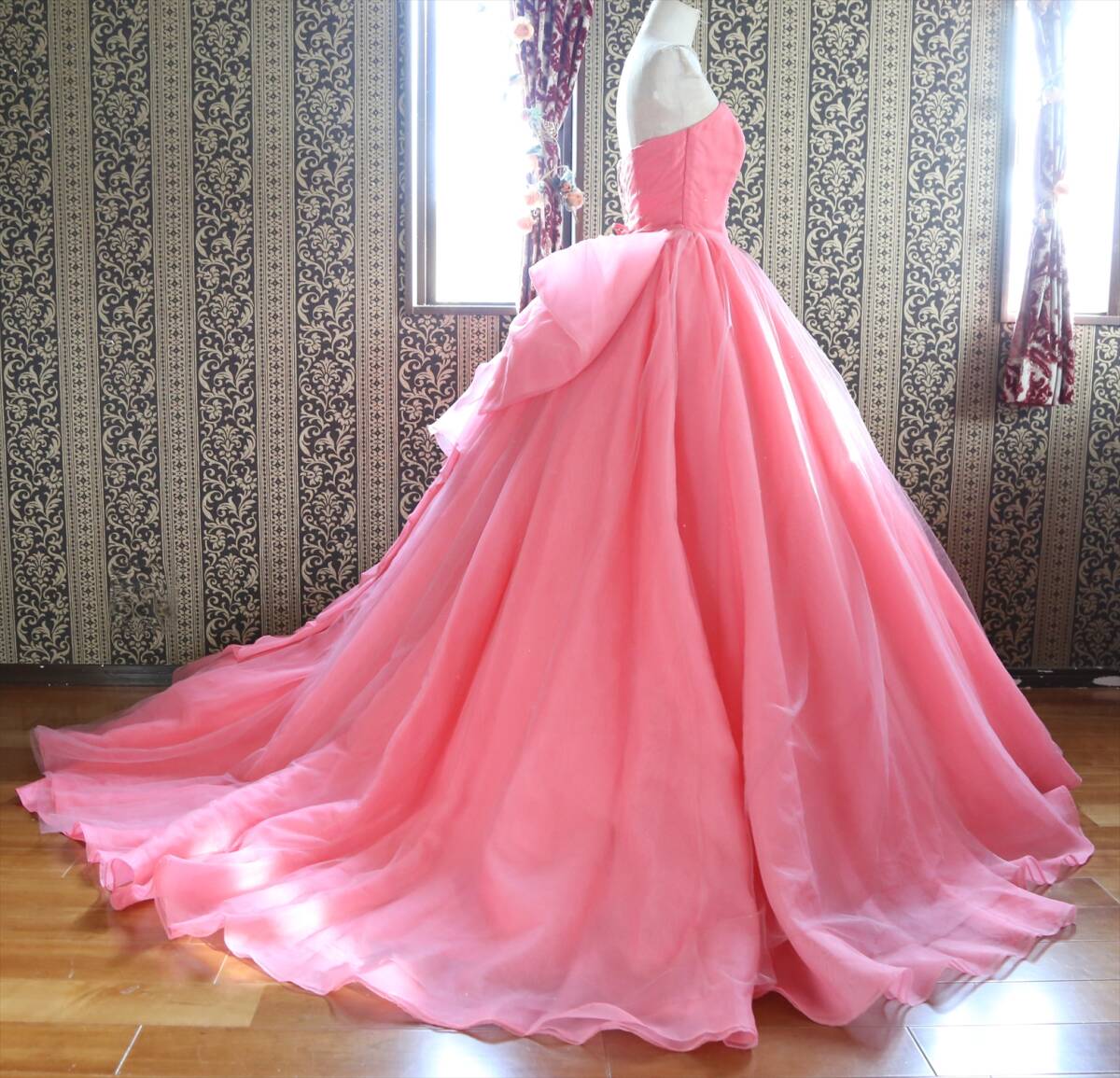 481エトリエエムATELIER E&M高級ウエディングドレス編上げ調節可能5号7号9号XS~Mサイズ小さいサイズピンクカラードレス_画像2