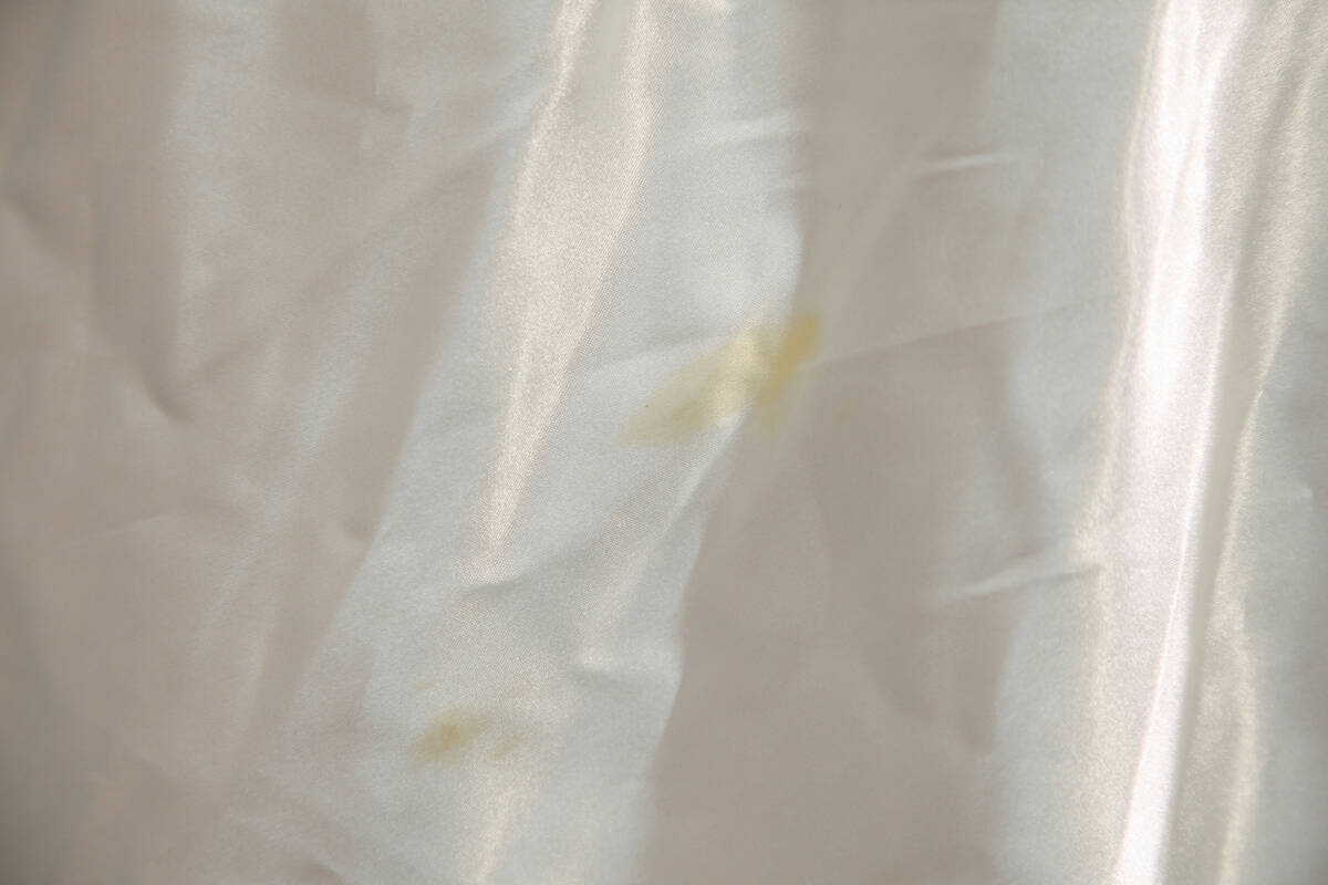 【 ビンテージ ウエディングドレス マトンスリーブ ロングトレーン (汚れあり)】 