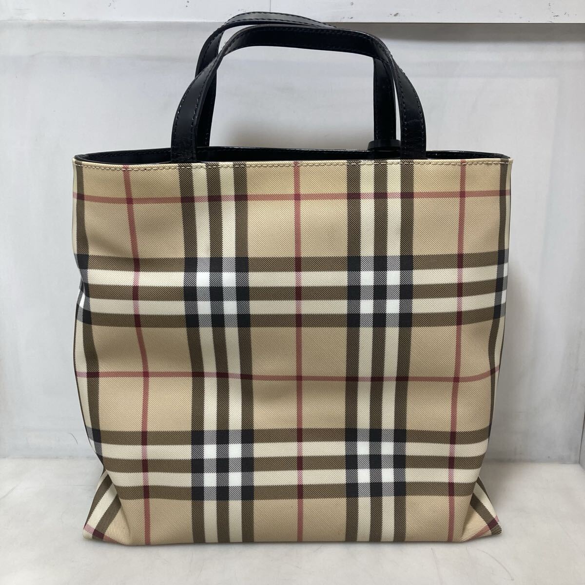 60-76 BURBERRY LONDON トートバッグ ノバチェック ベージュ バーバリー PVC レザー ハンドバッグ_画像2