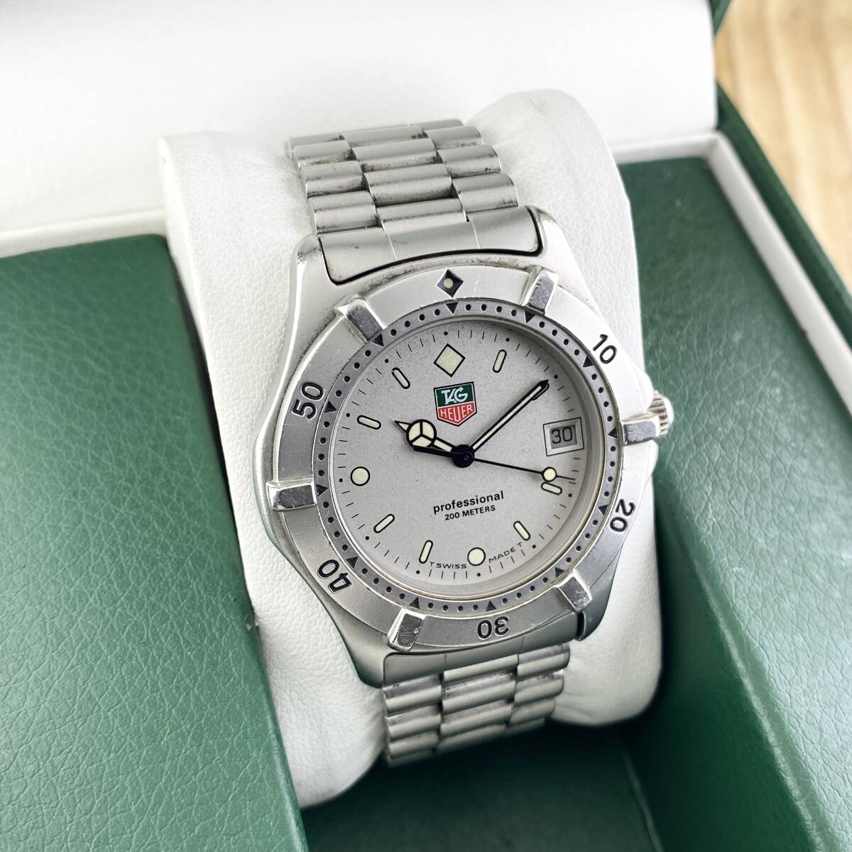 【1円?】TAG HEUER タグ ホイヤー 腕時計 メンズ 962.206 シルバー文字盤 プロフェッショナル デイト 可動品