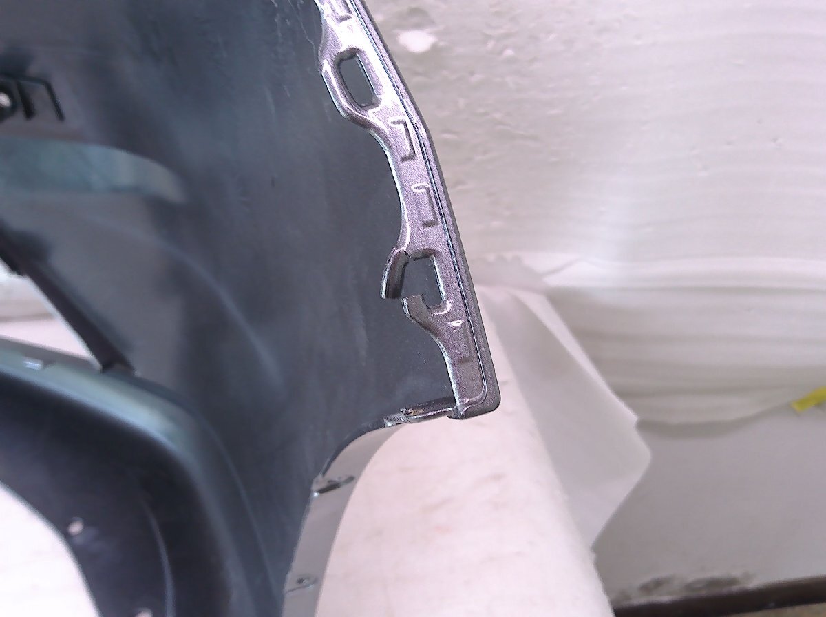 ノート E13 後期 フロントバンパー ソナー穴×2か所 シルバー/62022 6XV0H 中古品[H115-BF5342]_画像8