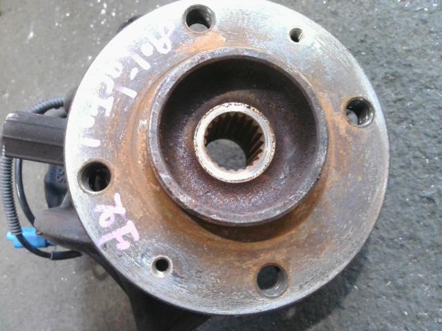 プジョー 208 ABA-A95F01 右 フロントナックルハブ　　　　　 同梱不可 即決品_画像2