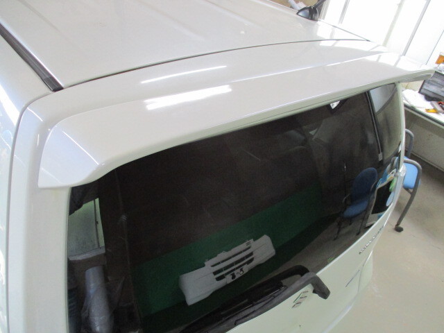 現車285 H26年 MH44S ワゴンR バックドア/リアゲート ZVH/クリスタルホワイトパール 再塗装品〔翌日発送〕即決!※個人様宅配送不可_画像6