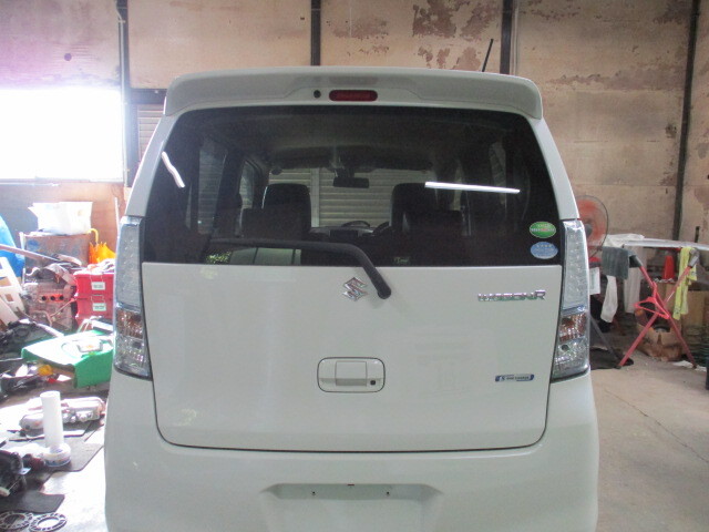 現車285 H26年 MH44S ワゴンR バックドア/リアゲート ZVH/クリスタルホワイトパール 再塗装品〔翌日発送〕即決!※個人様宅配送不可_画像2