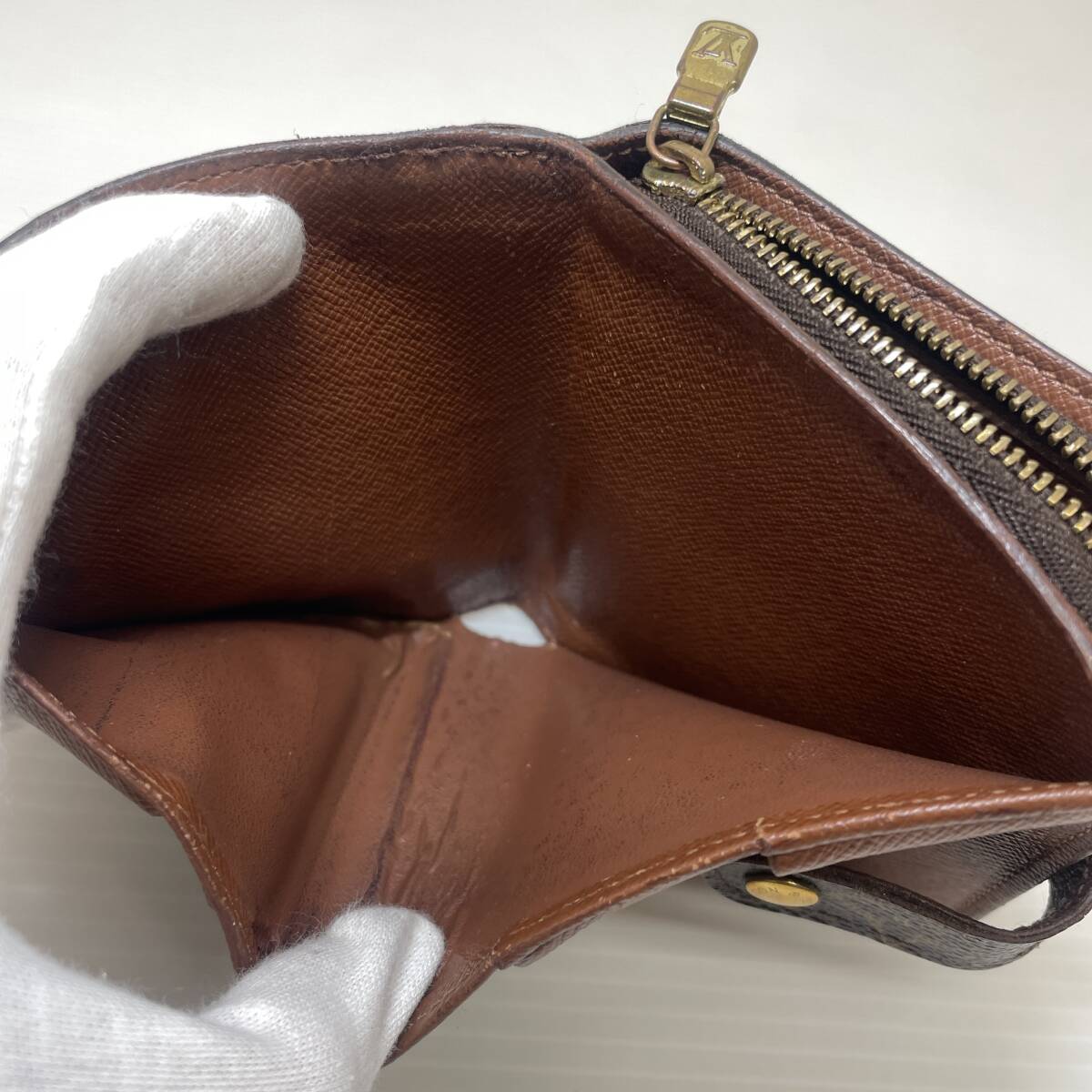 2509M0720 LOUIS VUITTON ルイヴィトン M61667 モノグラム コンパクトジップ 二つ折り財(cái)布