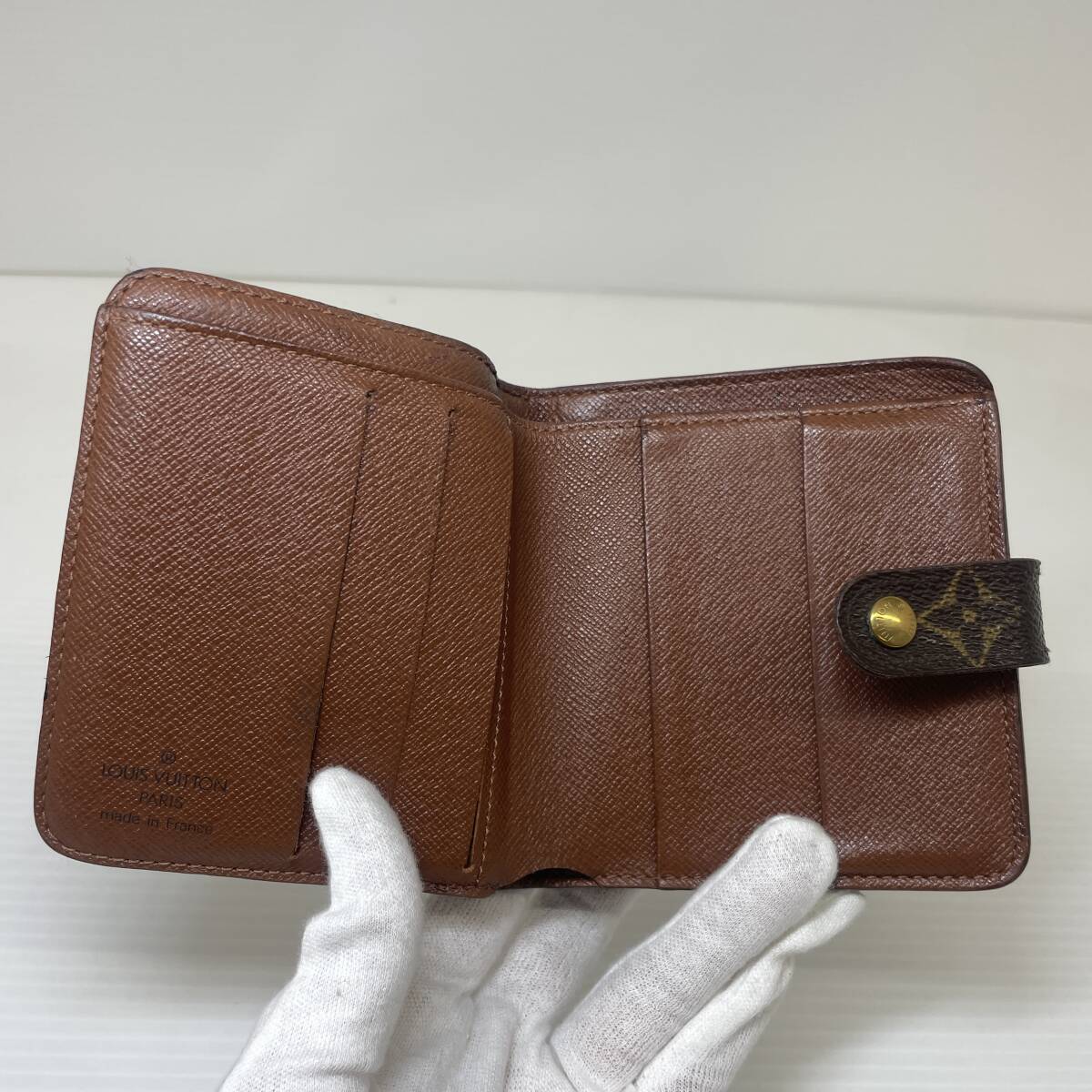 2509M0720 LOUIS VUITTON ルイヴィトン M61667 モノグラム コンパクトジップ 二つ折り財(cái)布