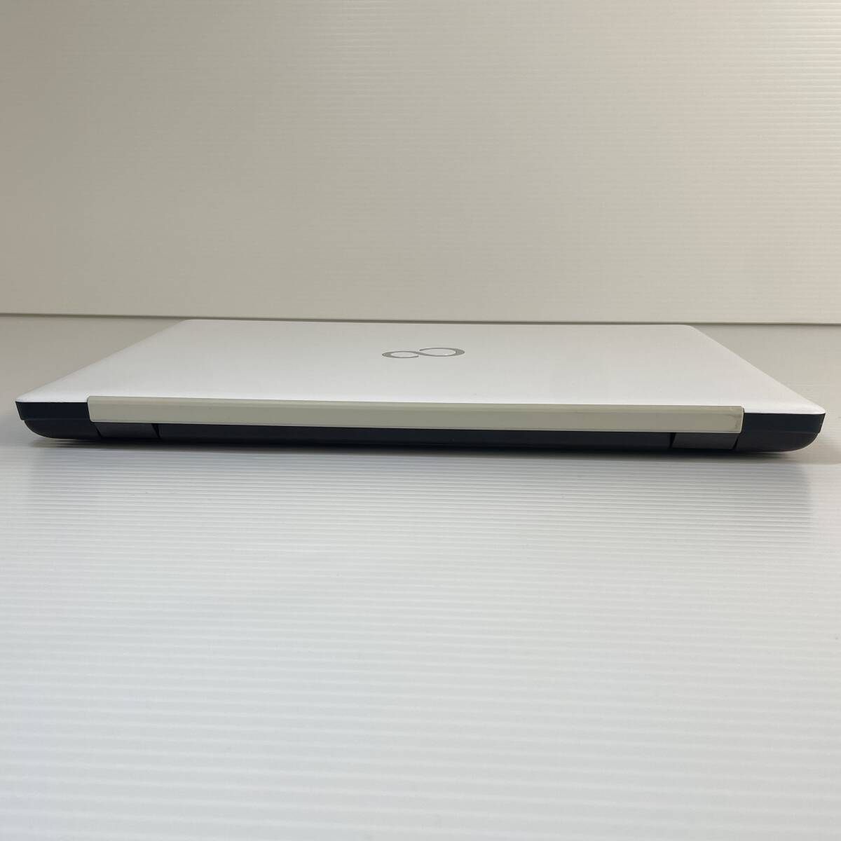 2509M0909 富士通 FMV LIFEBOOK AH53/D3 FMVA53D3W intel Corei7-8565U RAM 8.00GB ノートパソコン 通電確認(rèn)済