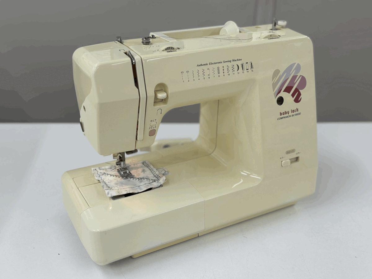 ★baby lock(ベビーロック）COMPANION☆《BC4600》 ☆通電・試し縫い確認済み☆ジャンク品☆1円スタート_画像6