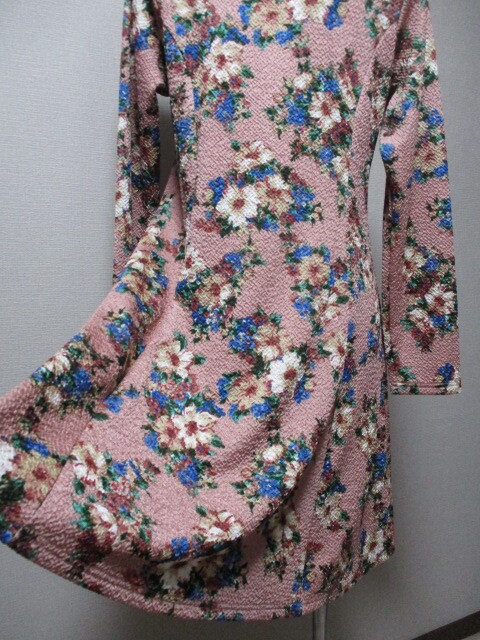 Cutie Blonde 渋ピンクに花柄★フレアーワンピース_画像5