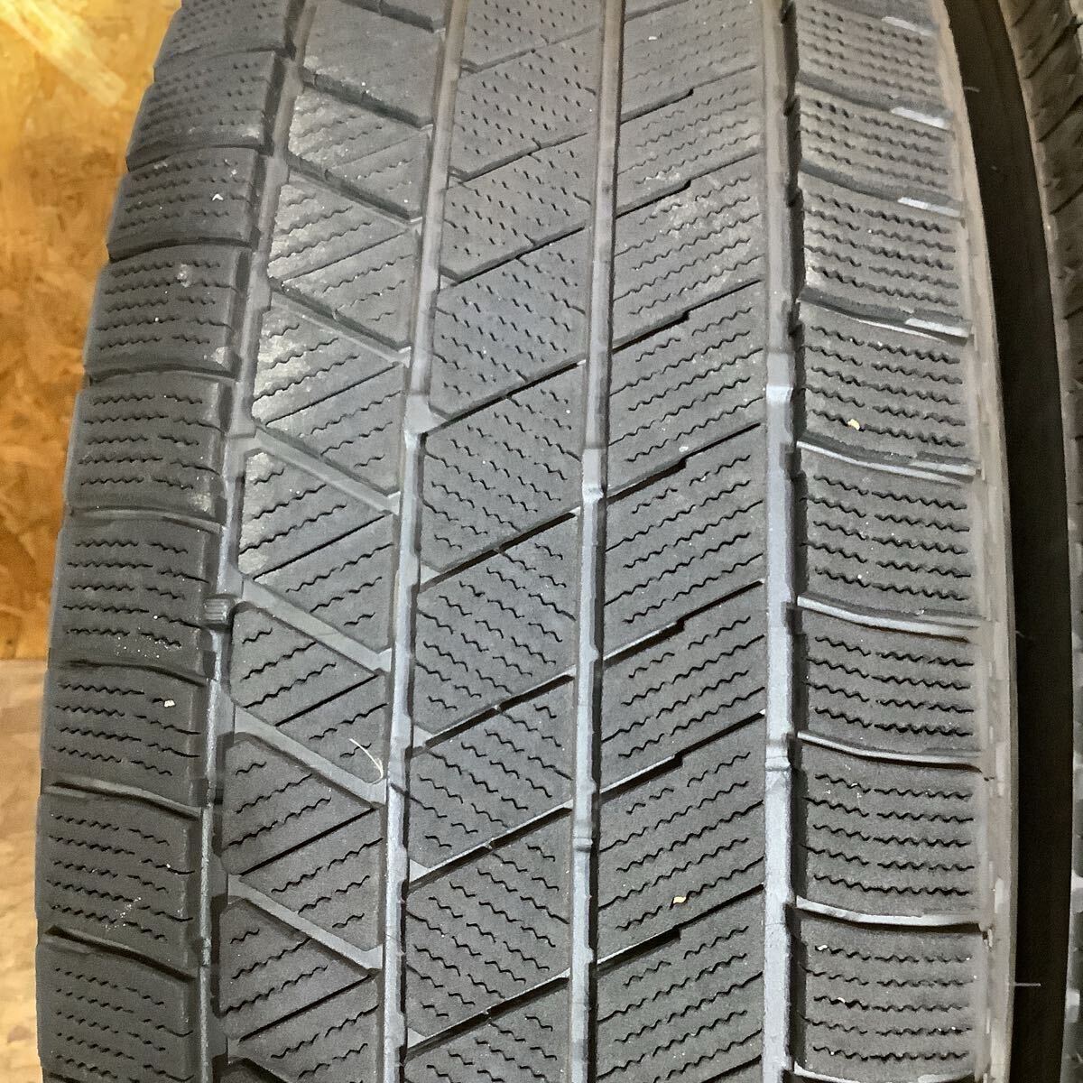 BRIDGESTONE BLIZZAK VRX3 ブリヂストン 225/65R17 スタッドレス 2022年製 4本セット 6〜6.5分山 レガシィ アウトバック_画像2