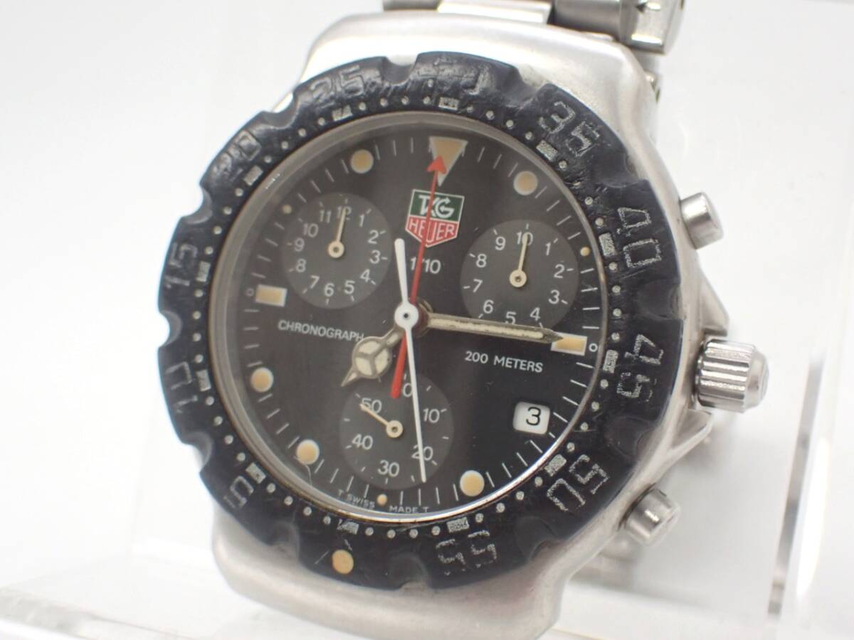 稼働品 1円~☆TAG HEUER タグホイヤー QZ メンズ腕時計 フォーミュラ1 CA1211-RO 黒文字盤 デイト クロノグラフ/E0504-51700.9/29_画像1