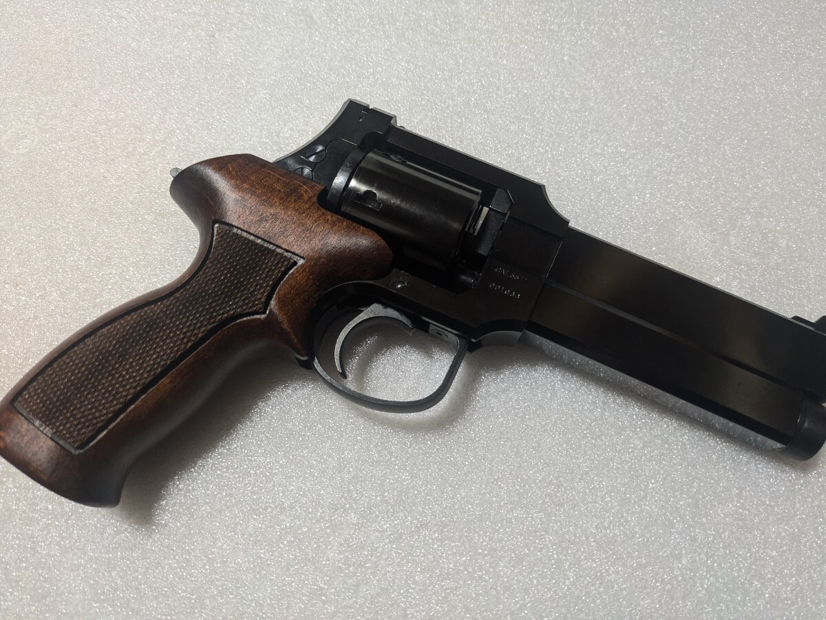 マルシン MATEBA マテバリボルバー Wディープブラック マテバ 6インチ 木製グリップ仕様 6mmBB ガス漏れのためジャンク_画像5