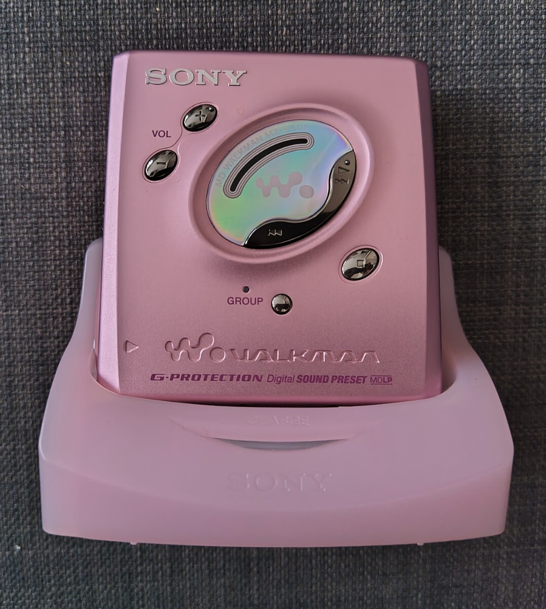 【美品/MD×10枚、新品乾電池付属】SONY ポータブルミニディスクプレーヤー MZ-E505P ピンク MDウォークマン ソニー WALKMAN 匿名配送可_画像4