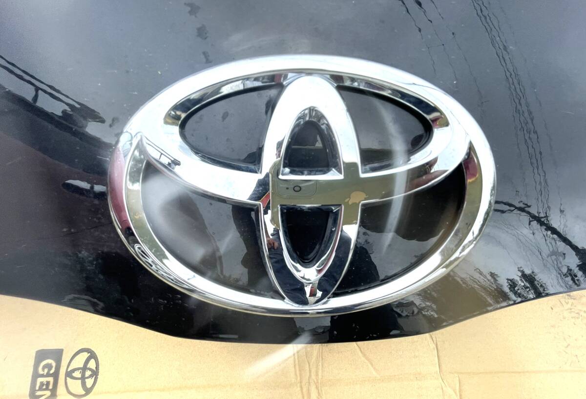 トヨタ・ハイエース　200系 純正ボンネット(標準)　 (中古品)　_画像4