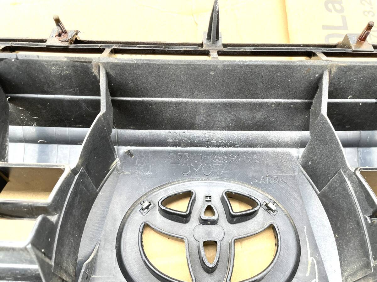 トヨタ・ハイラックス サーフ TRN215 フロントグリル ラジエーターグリル 53111-35590_画像5