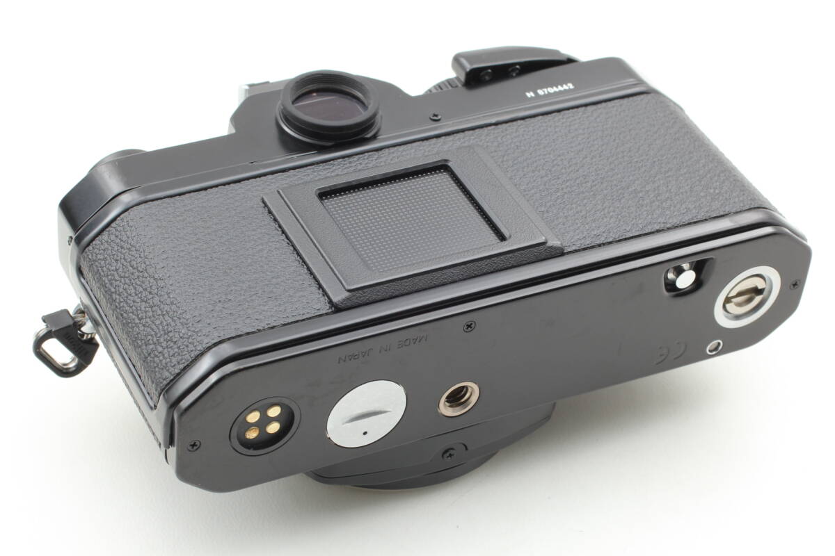 Nikon New FM2 black ニコン　后期モデル　S/N N 8704422 レア　フィルムカメラ　ボデ?！幼鞔_認(rèn)済み　ストラップ キャップ　付き