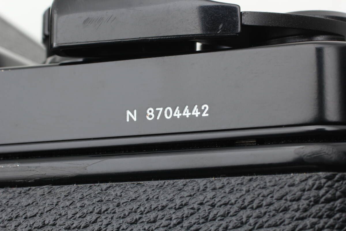 Nikon New FM2 black ニコン　后期モデル　S/N N 8704422 レア　フィルムカメラ　ボデ?！幼鞔_認(rèn)済み　ストラップ キャップ　付き