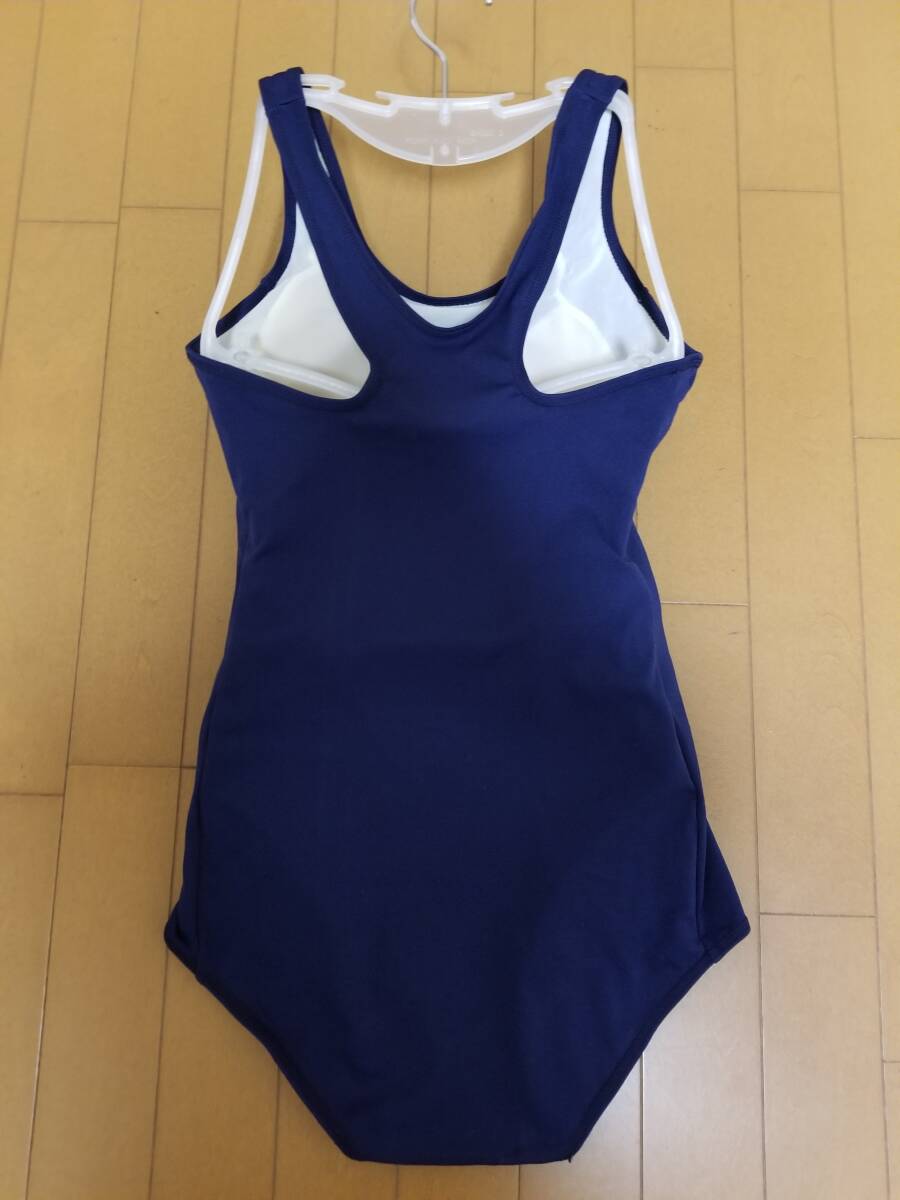 ナンバートゥエルヴ　Lサイズ大きめ　胸パッド付紺系スイミング水着　中古_画像2