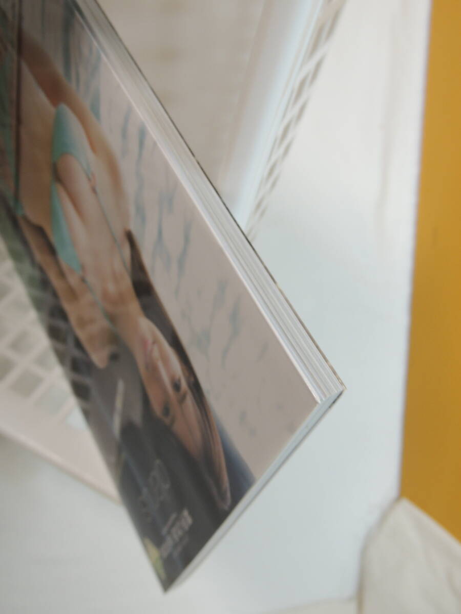 【送込】【写真集・アイドル】ミスマガジン2024グランプリ 葉月くれあ 1st 写真集　clarus　クラルス　講談社【送料無料】_画像4