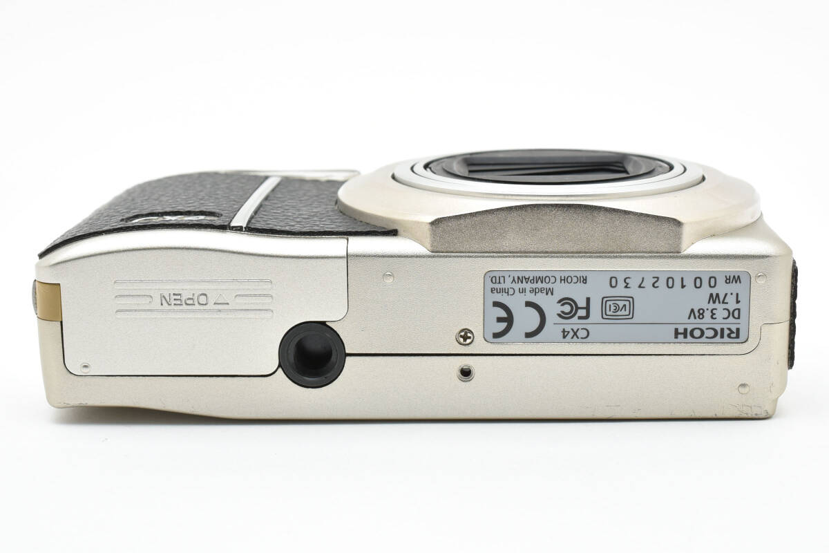 ★外観良好★ RICOH CX4 シャンパンシルバー　コンパクトデジタルカメラ リコー #1174_画像6