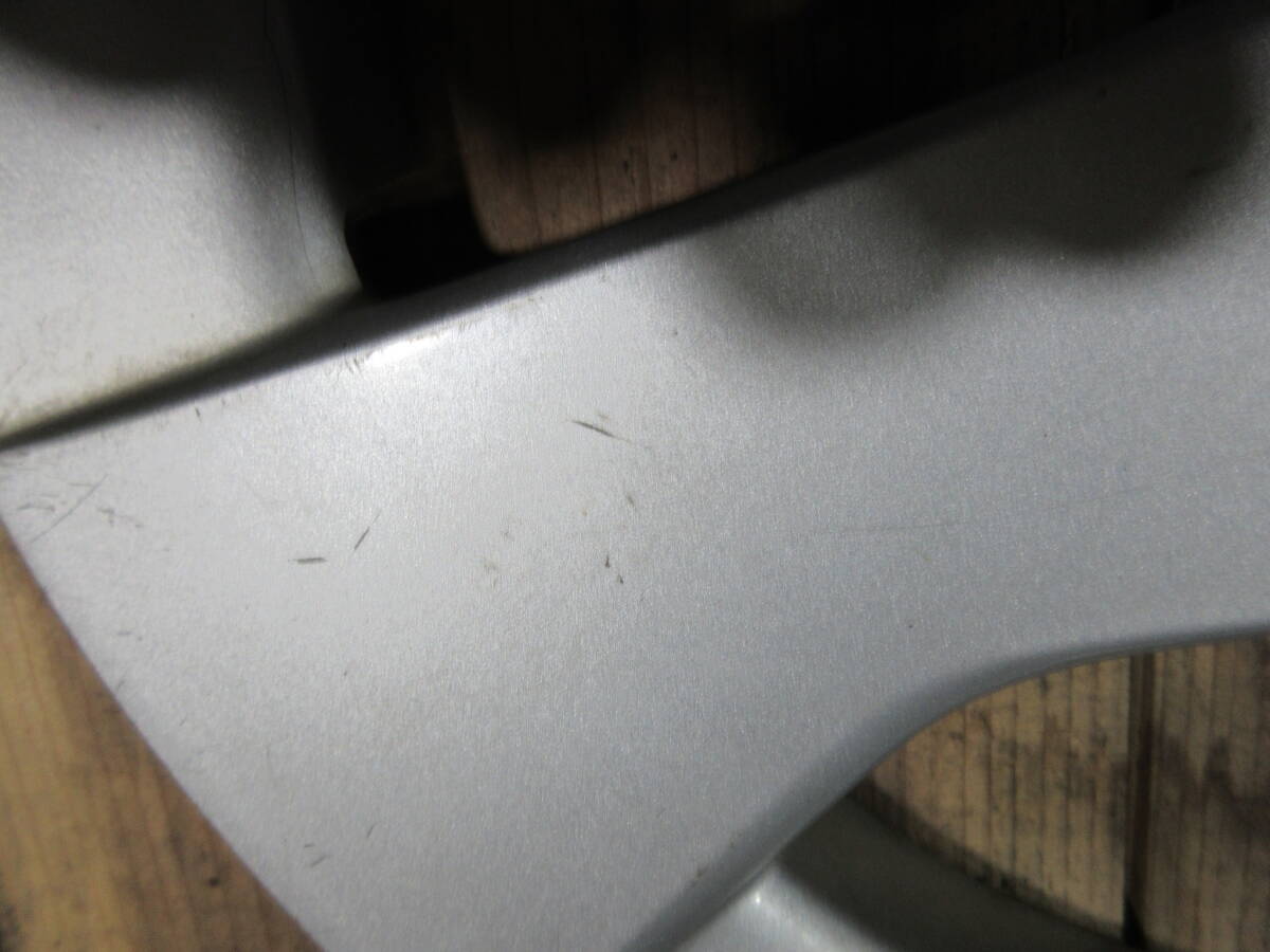 トヨタ プリウス 30系 15インチ 純正ホイールキャップ ホイールカバー 中古品 4枚 TOYOTA PRIUS _画像4