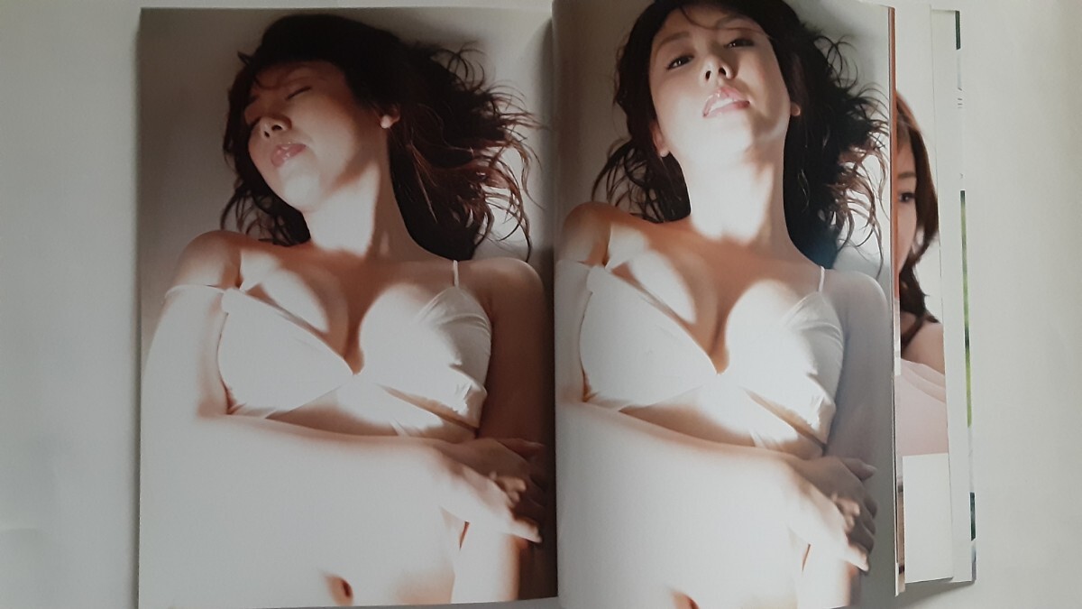 安 めぐみ 写真集「あれから」_画像1