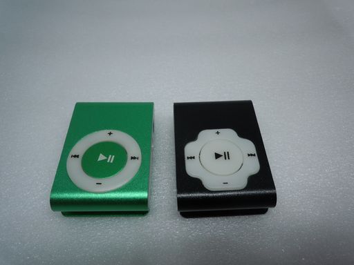 ◆オータムセール◆mp3 プレイヤー 2個(gè)SET メーカー及び型番不明 通電確認(rèn)のみ