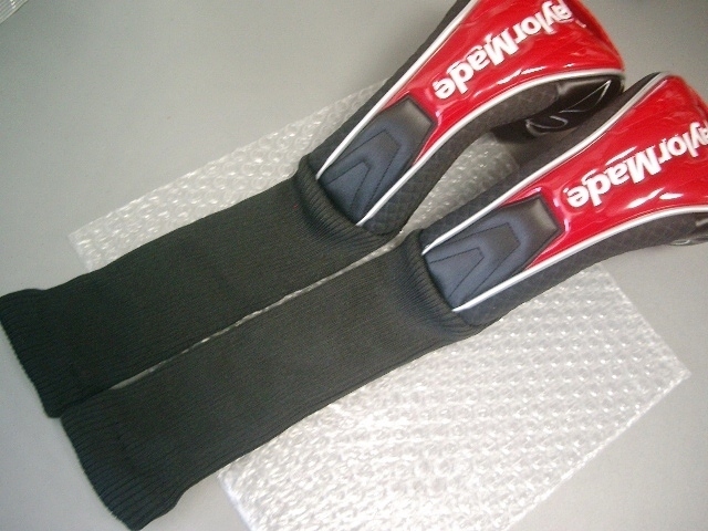 送料込み　未使用　テーラーメイド　ステルス・カラー　エナメル素材　赤黒白　ＦＷ用　２本　ヘッドカバー_画像3